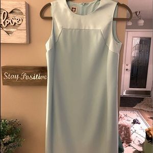Mint green mid-length dress Anne Klein size 4